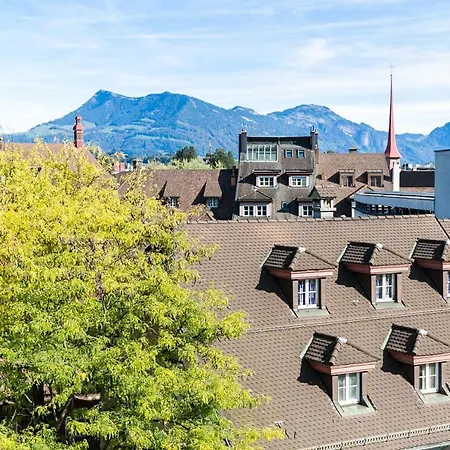 Airhosted - Centre Apartment Lucerne