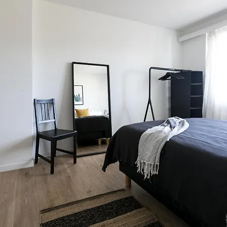Airhosted - Centre Apartment